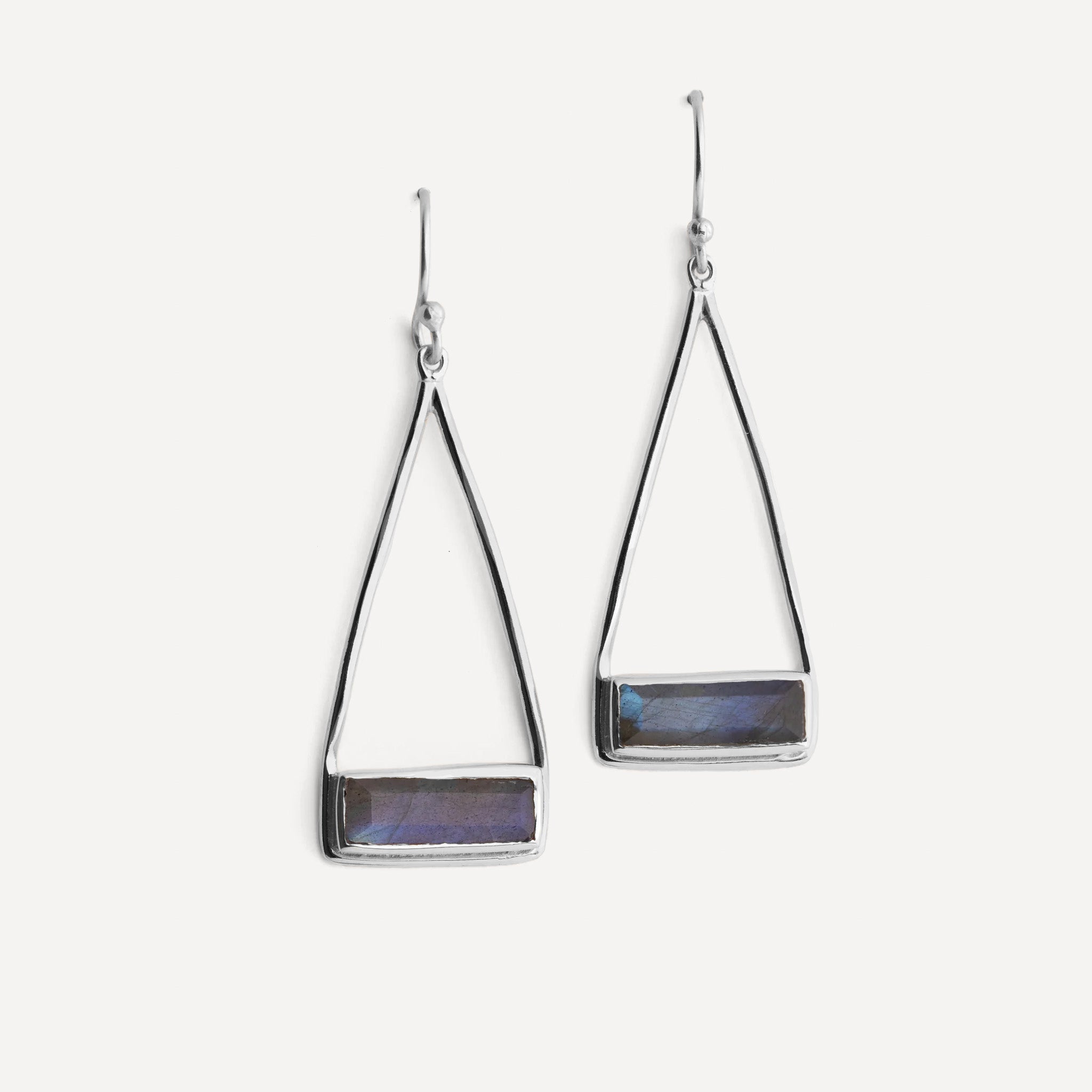 Manhattan Swing Earring in Labradorite