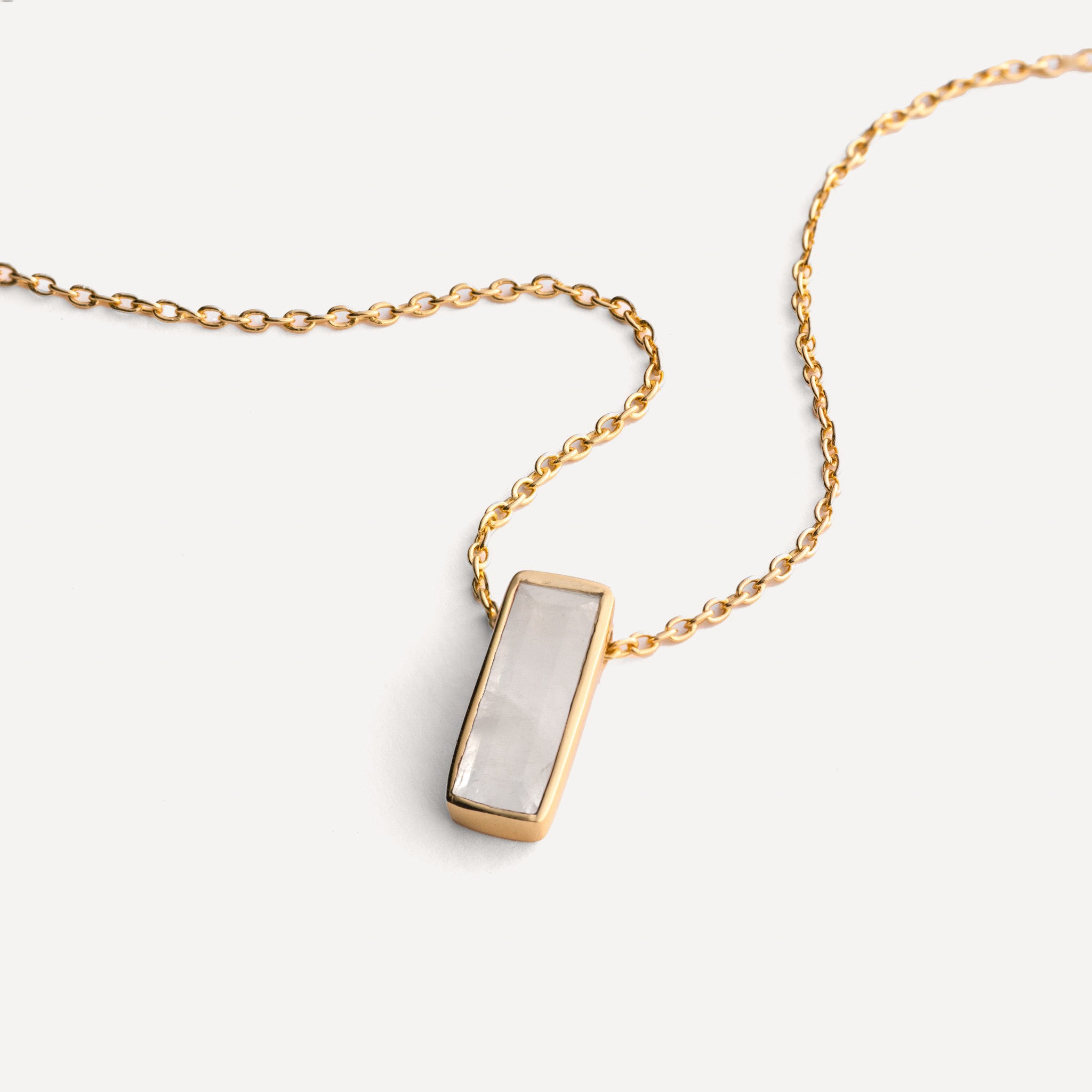 Manhattan Pendant Necklace