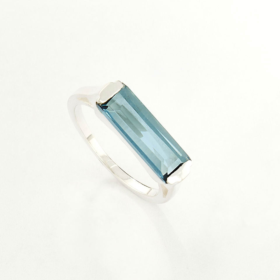 Manhattan High Rise Ring