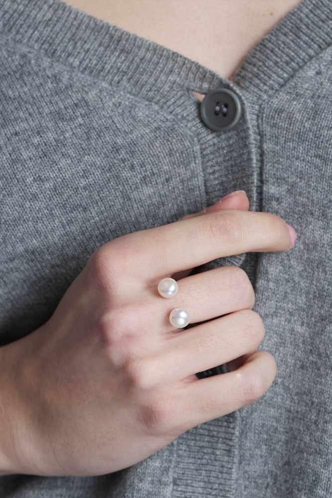 web-silver-double-white-pearl-ring.jpg