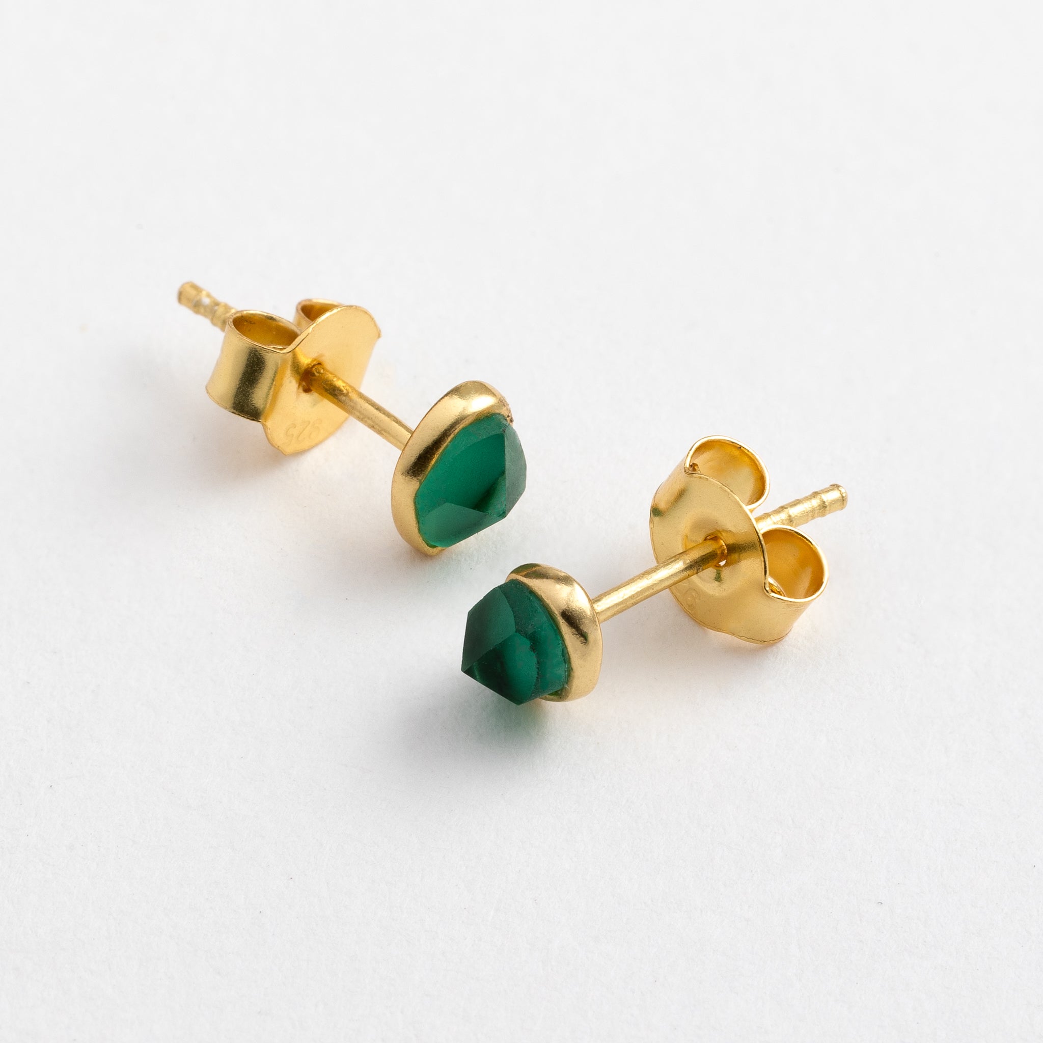 Stud features a sparkling, handcut natural gemstone and is crafted from sterling silver or 18ct gold vermeil.
