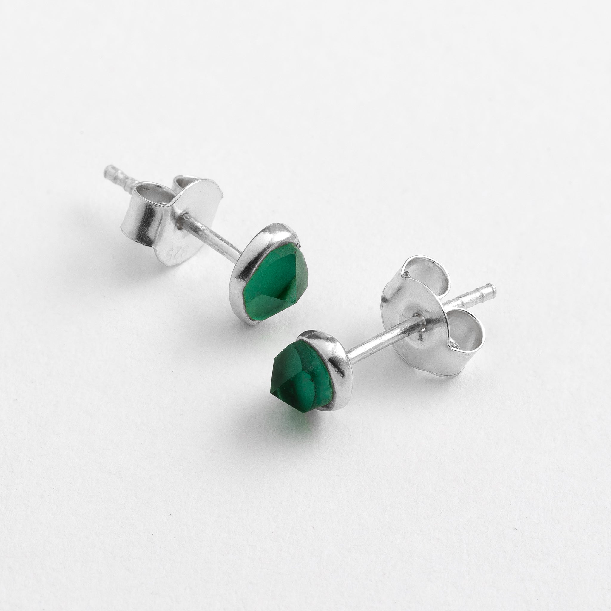 Stud features a sparkling, handcut natural gemstone and is crafted from sterling silver or 18ct gold vermeil.