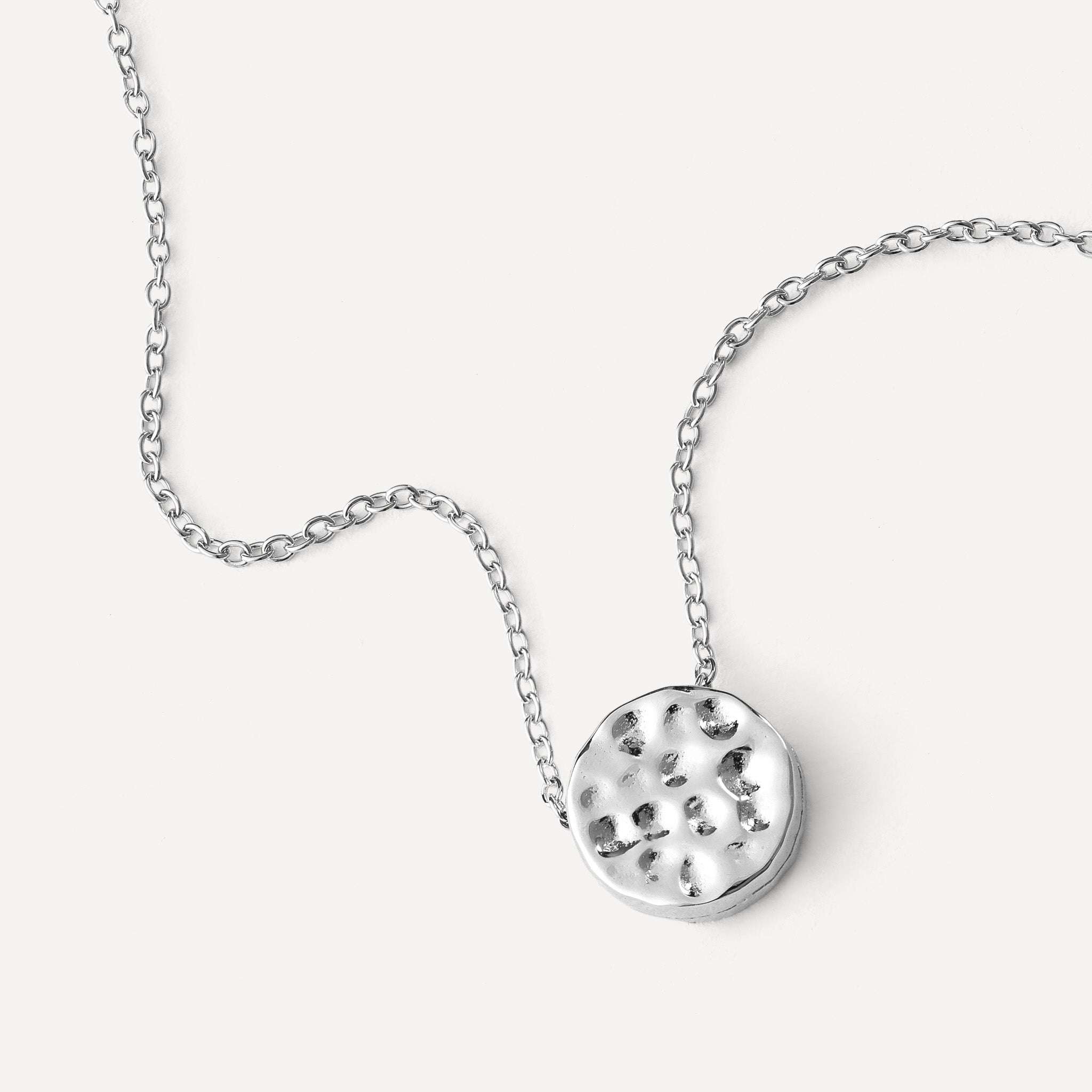 Luna Pendant Necklace