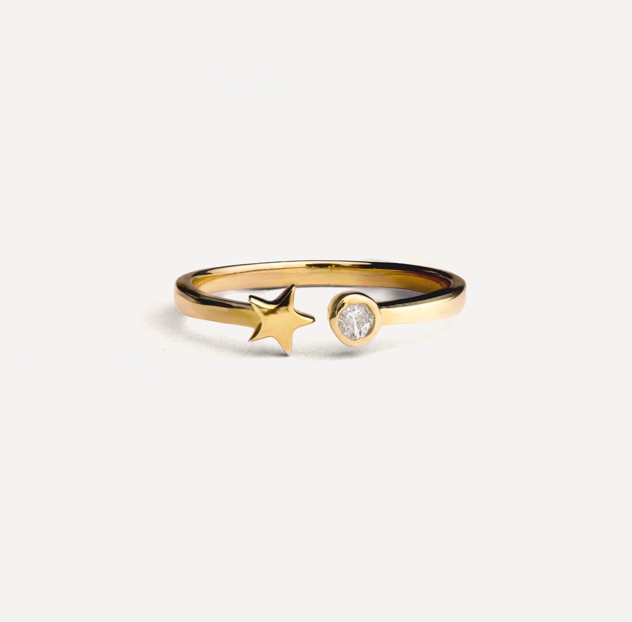 Diamond Open Skies Star Ring in 9ct gold