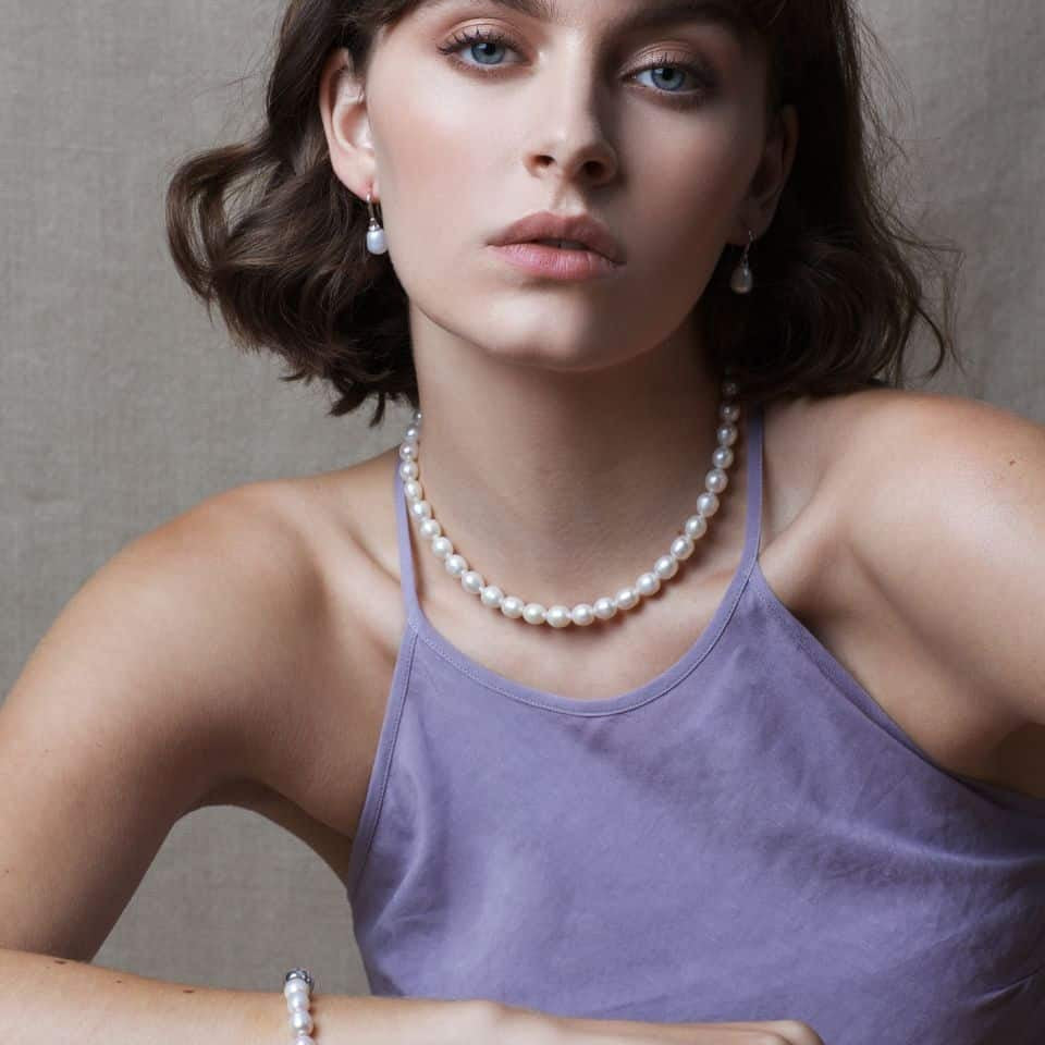 vivienne_necklace_and_bracelet_3.jpg